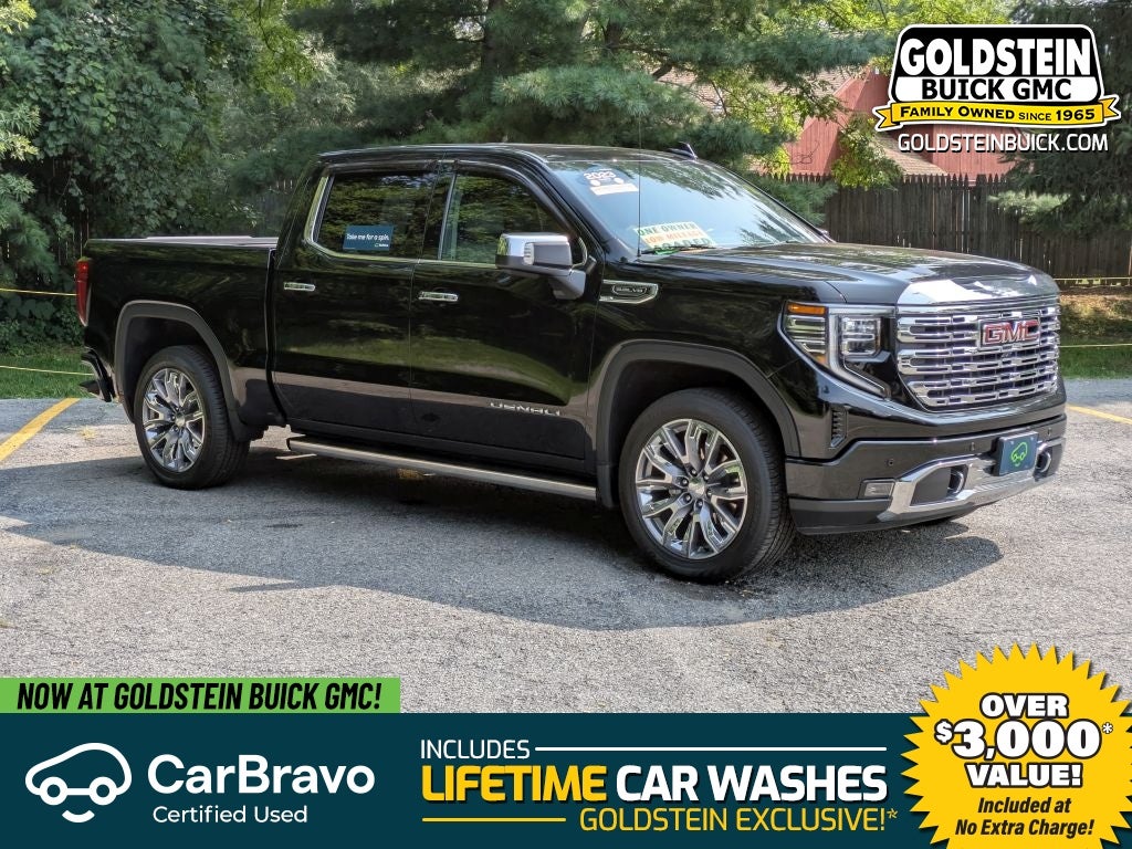 2023 GMC Sierra 1500 Denali in Onyx Black — front three-quarter view